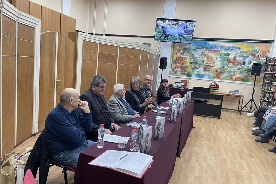 ПРЕДСТАВЉЕНА НОВА КЊИГА ДР РАДОЈЛА МАРКИЋЕВИЋА ЦОЈЛА
