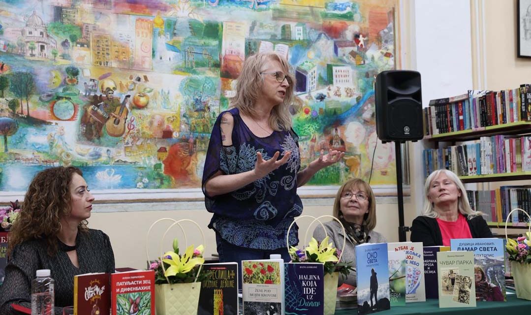 ПЕСНИЧКО ВЕЧЕ У БИБЛИОТЕЦИ