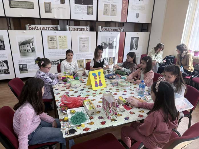 ОДРЖАН „УСКРШЊИ АТЕЉЕ“ У БИБЛИОТЕЦИ „ГЛИГОРИЈЕ ВОЗАРОВИЋ“